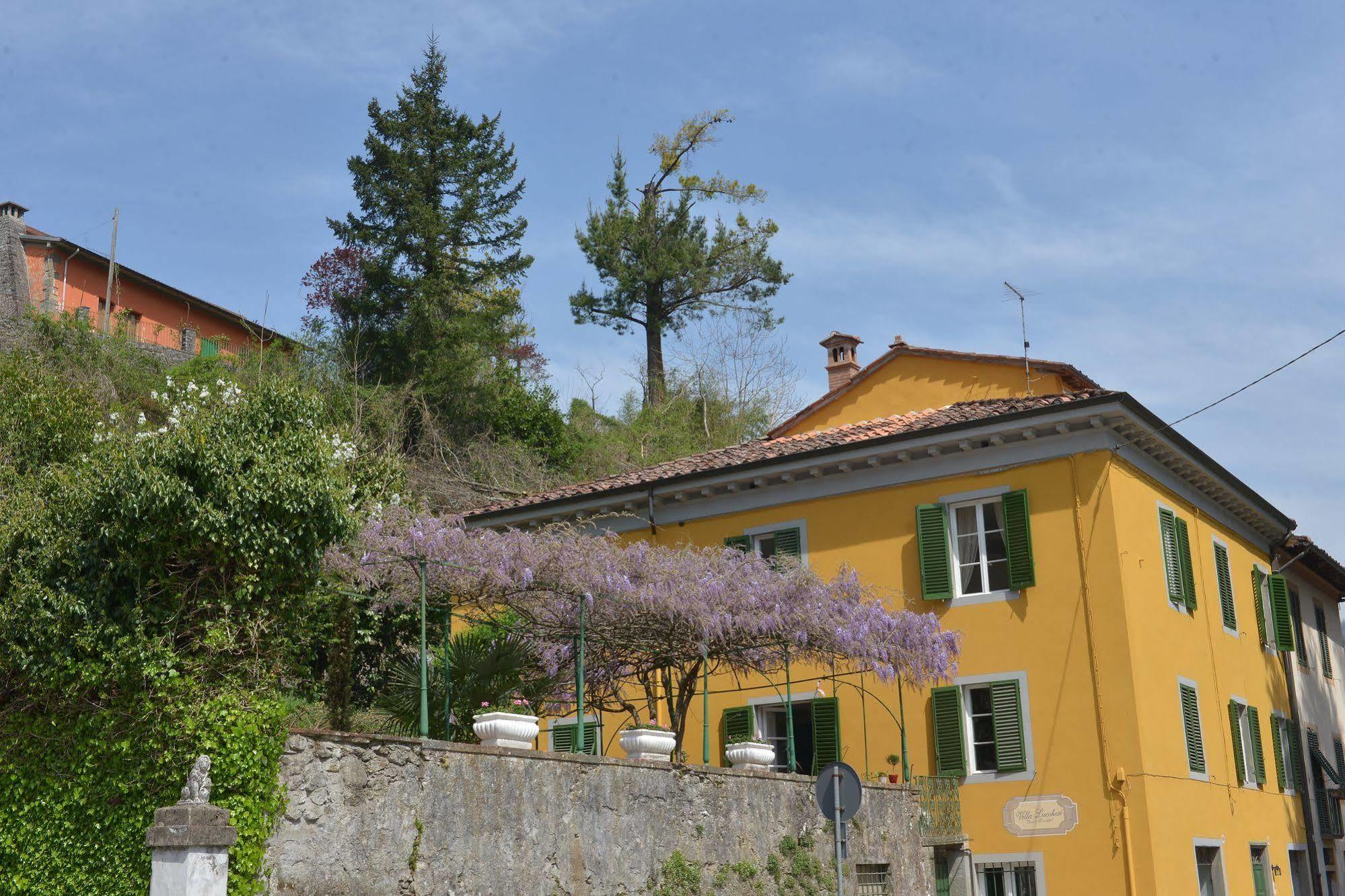 Villa Lucchesi Bagni di Lucca Exterior photo