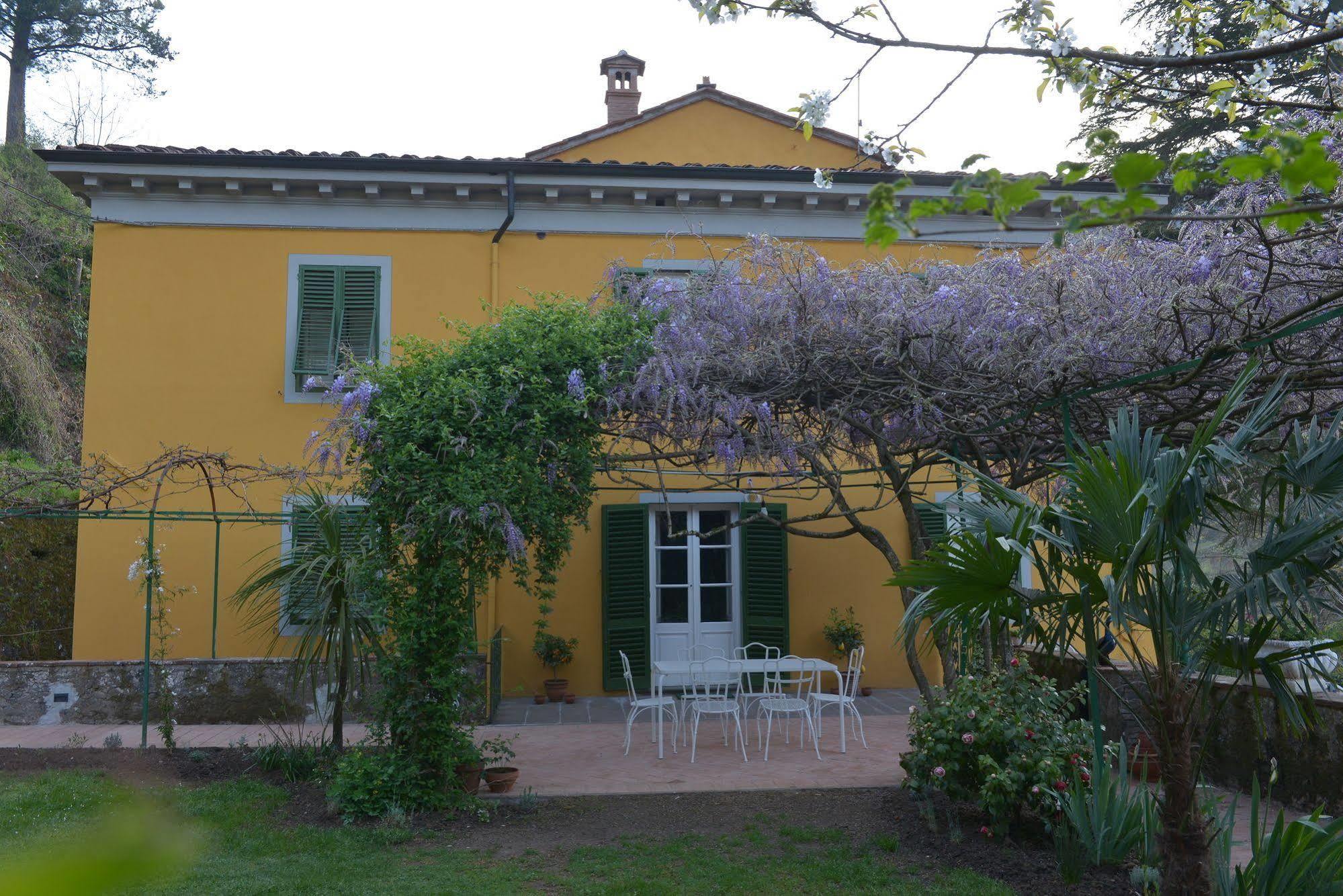 Villa Lucchesi Bagni di Lucca Exterior photo